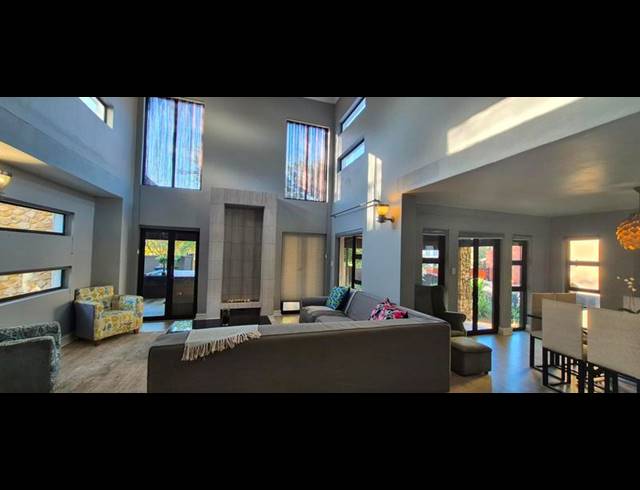 4 BEDROOM HOUSE FOR SALE IN MIDLANDS ESTATE